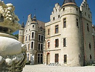 Le Chteau de Pupetires.