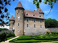 Le Chteau de Virieu depuis les jardins