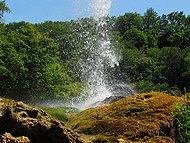 grande cascade du Jardin des Fontaines ptrifiantes