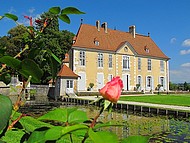 Longpra, parc et douve