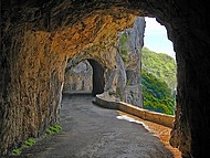 Cognin les Gorges, route des gorges
