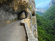 Cognin les Gorges, route des gorges