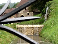 bords par des douves
