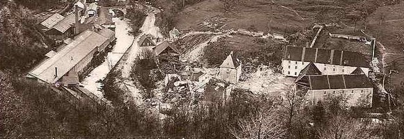 un glissement de terrain dtruit la distillerie
