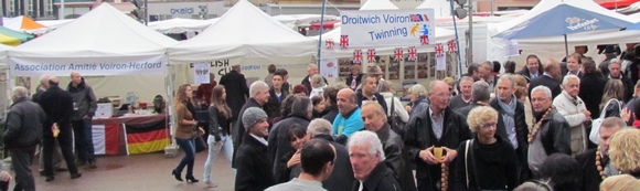 foire St Martin Voiron, les villes jumelles: Herford, Bassano, Sibenik, Droitwich