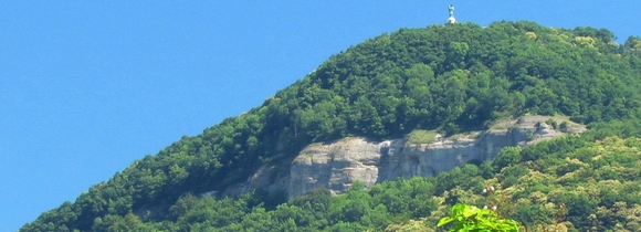 Vouise avance de rochers