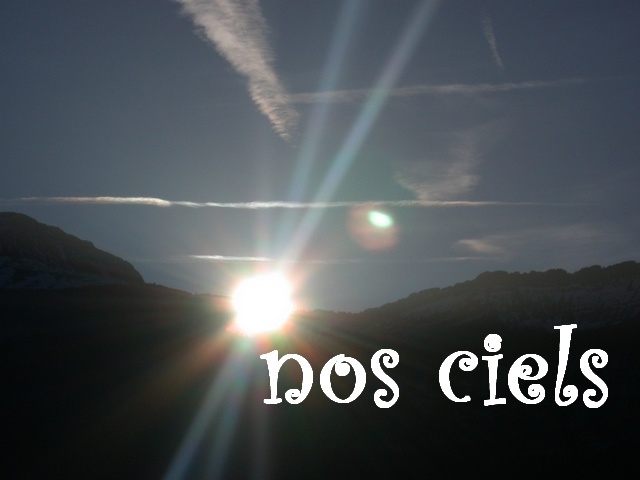 bleu noir gris ou rouge, le ciel nous fait toujours rver. panoramas du gte nos ciels ont la mouvance du paradis.