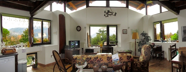 Gite La Source salon panoramique