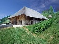 Charavines, la grange de Louisias