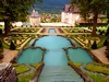 La majest des lieux et lomniprsence des eaux.